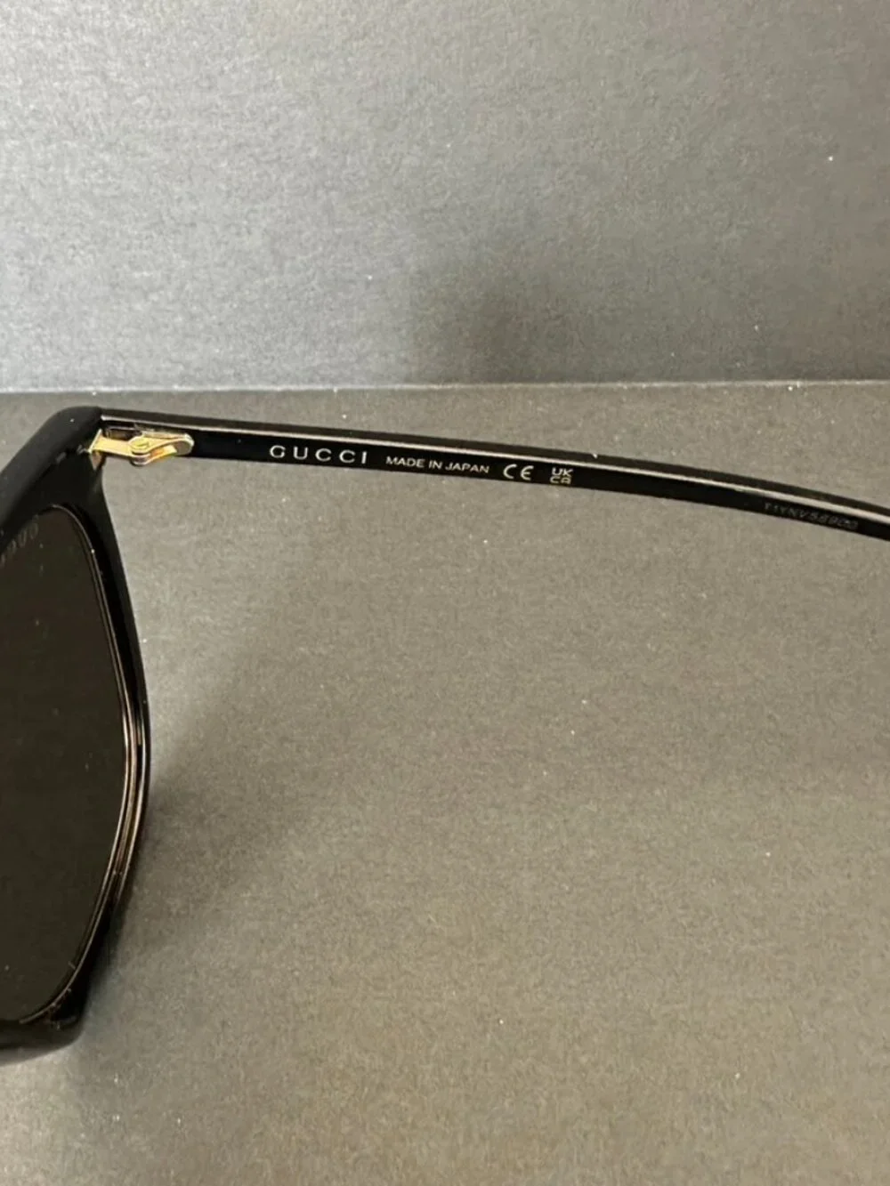 Gucci Women Black Sunglasses with Chains NEW - Picture 9 of 12